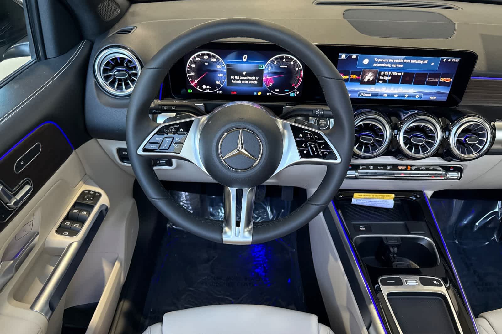 New 2026 Mercedes-Benz GLB 250 image 13