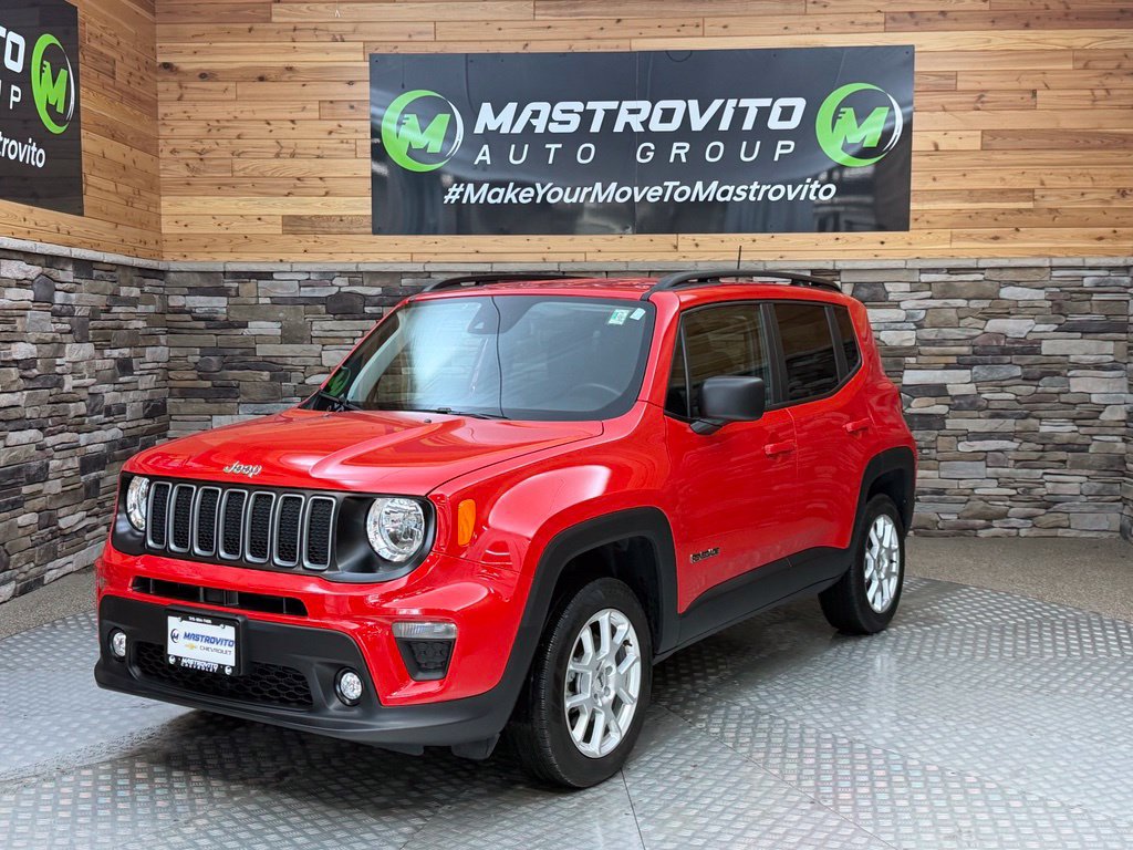 Used 2023 Jeep Renegade Latitude w/ Premium Group AWD/4WD image 8