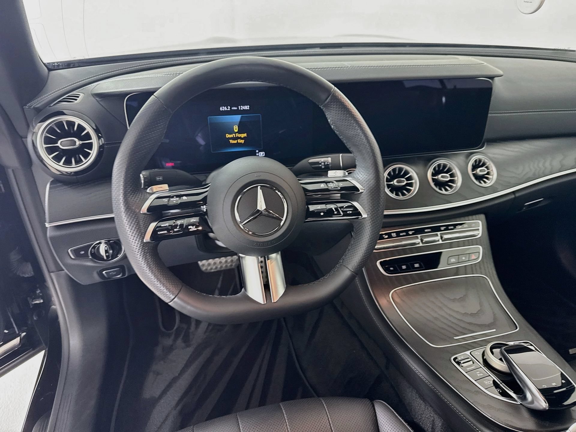 Used 2023 Mercedes-Benz E 450 Cabriolet image 24