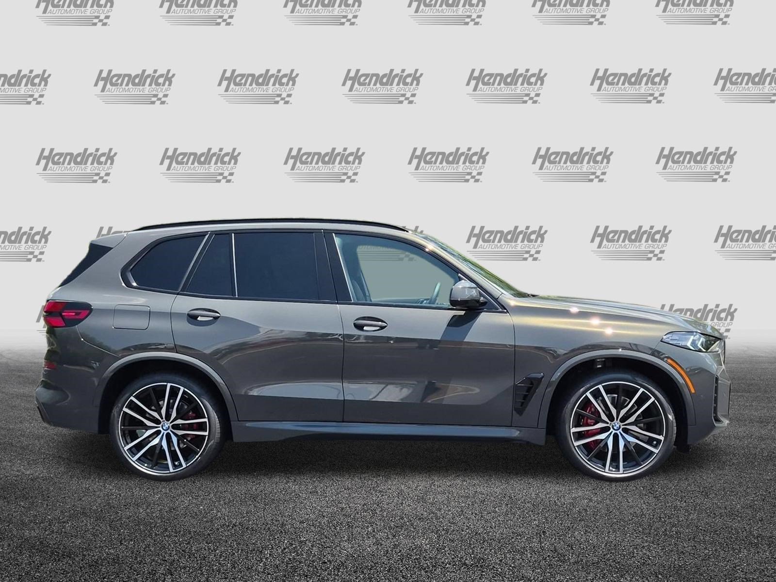 New 2026 BMW X5 xDrive40i w/ M Sport Package AWD/4WD image 11