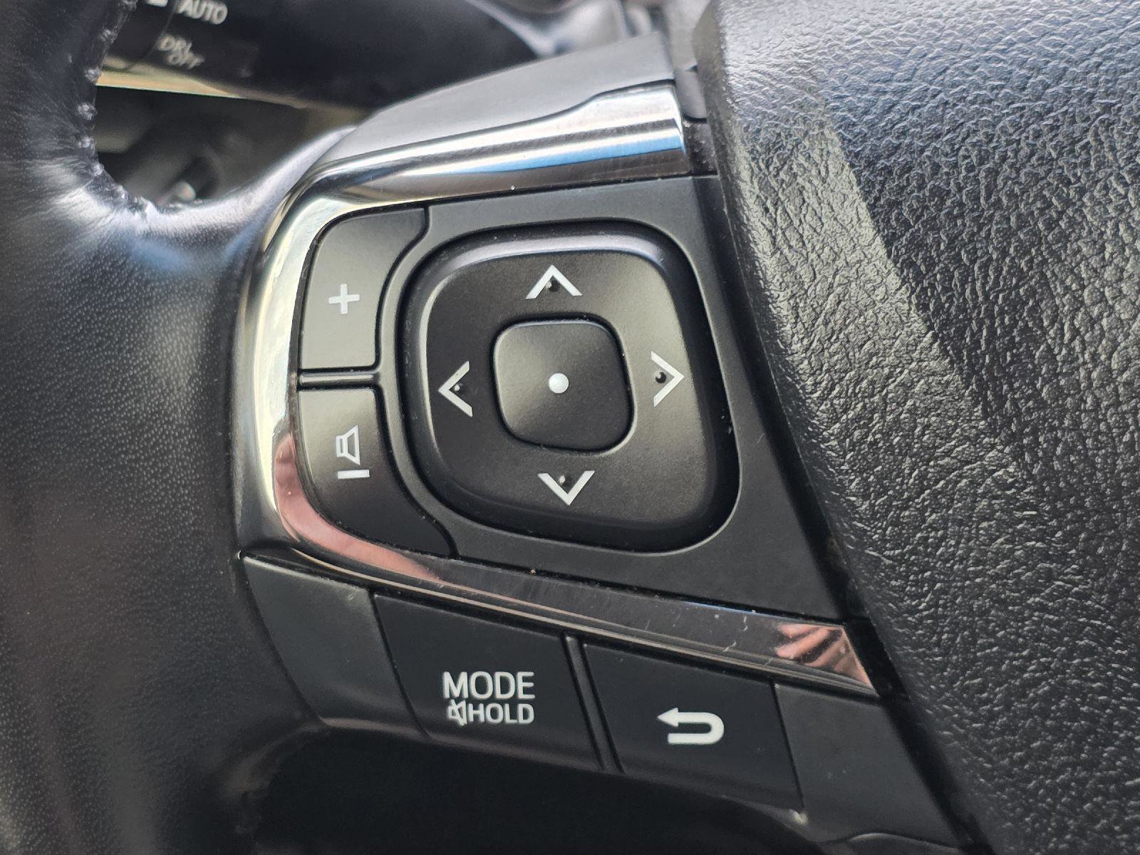 Used 2018 Toyota Avalon Limited image 14