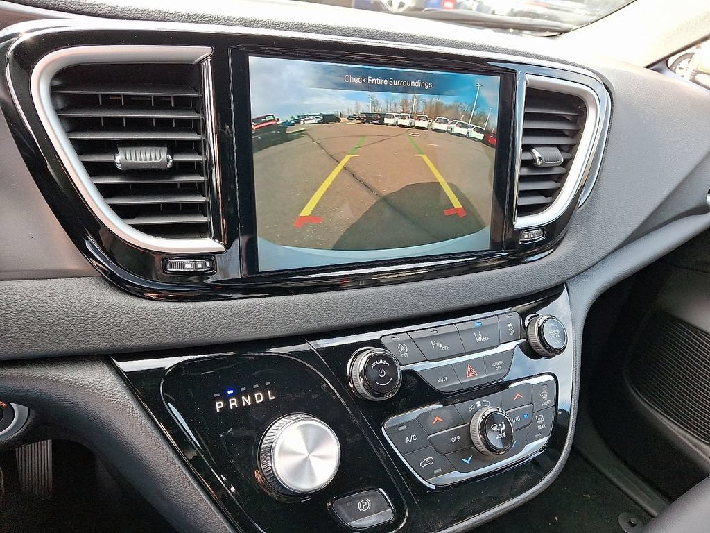 New 2026 Chrysler Voyager LX FWD image 13