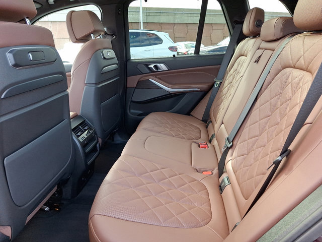 Certified 2024 BMW X5 xDrive50e w/ Executive Package image 10
