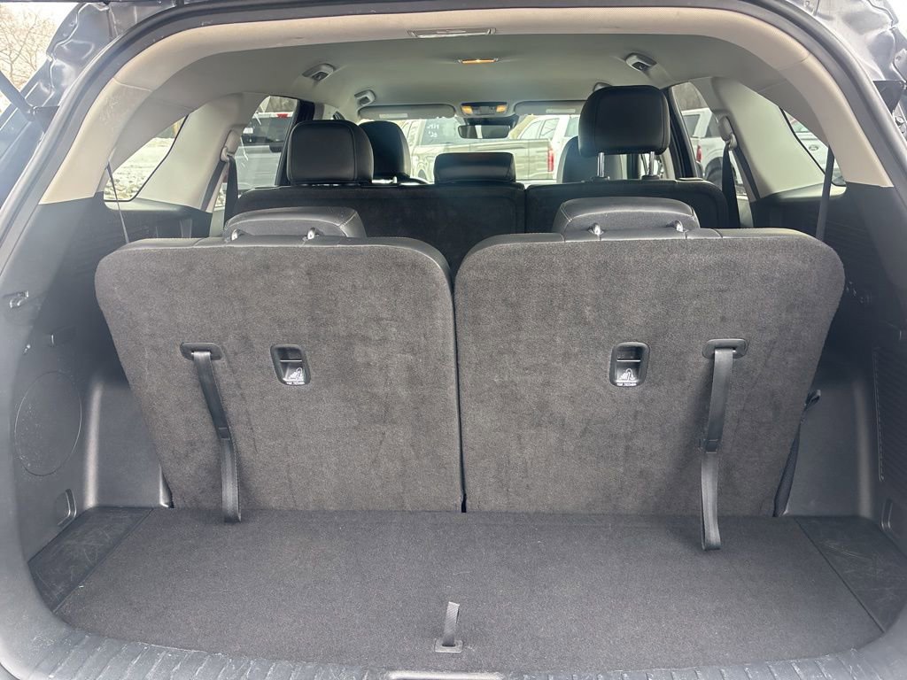 Used 2024 Kia Sorento S image 13