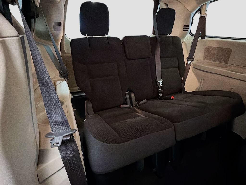 Used 2019 Dodge Grand Caravan SE w/ UConnect Hands-Free Group FWD image 23