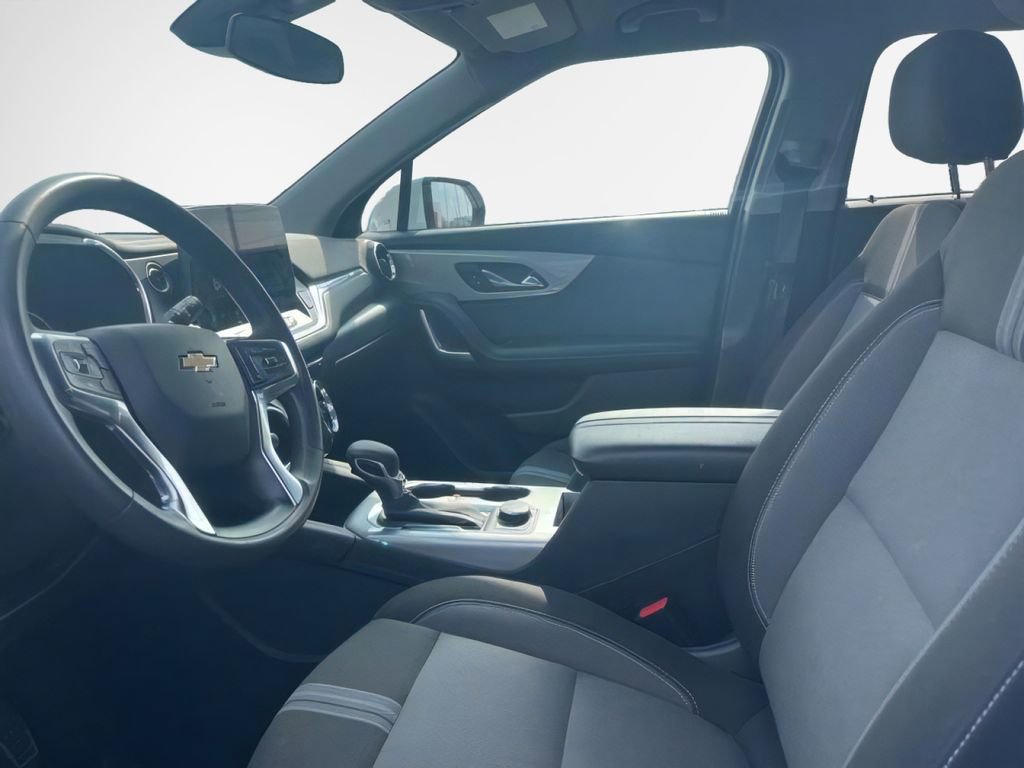 Used 2025 Chevrolet Blazer LT image 15