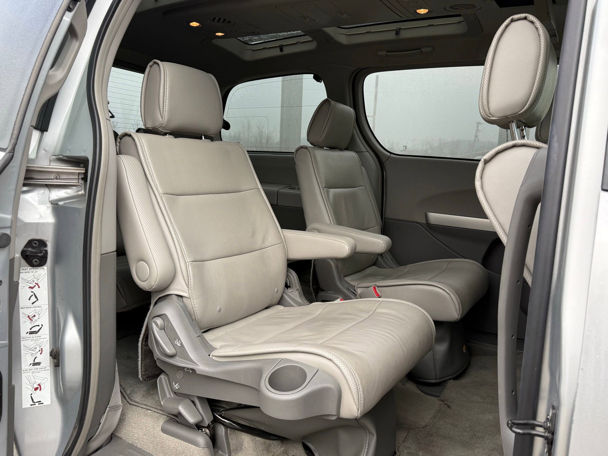 Used 2009 Nissan Quest SE w/ Seat Pkg image 32