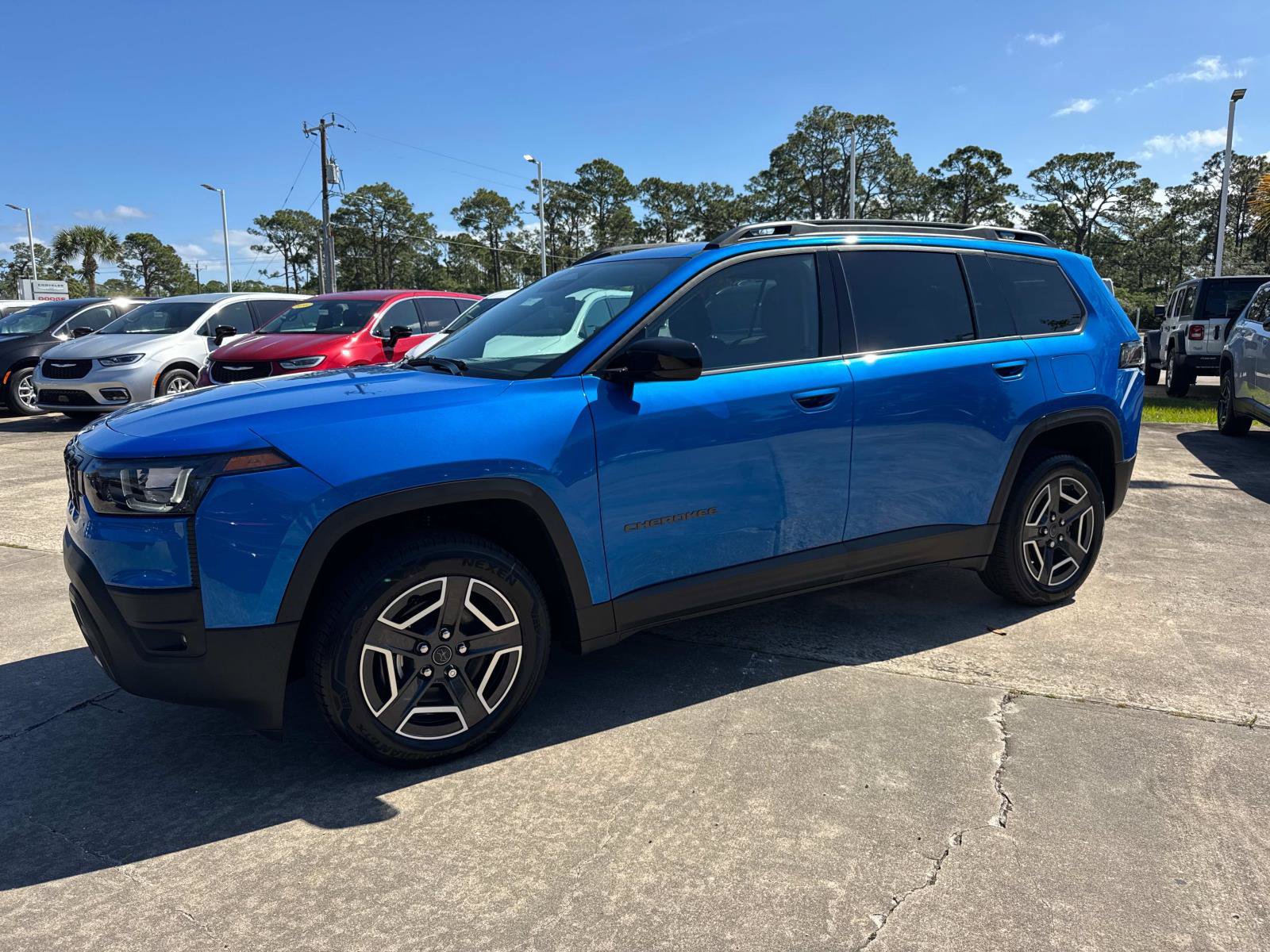 New 2026 Jeep Cherokee Laredo AWD/4WD image 7