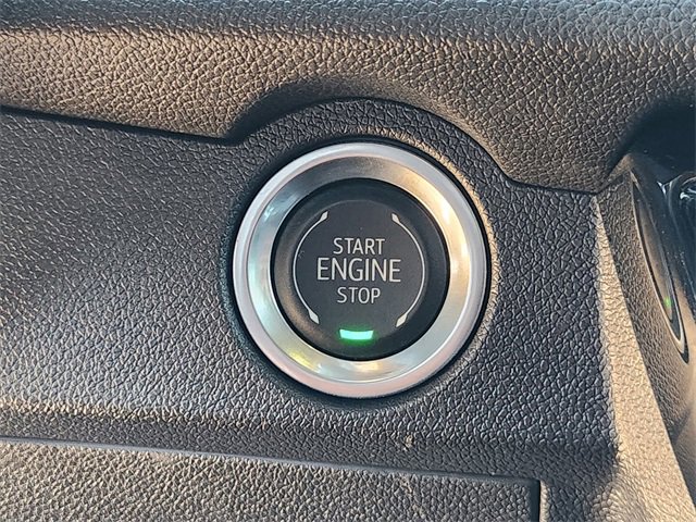 Used 2024 Chevrolet Traverse RS image 20