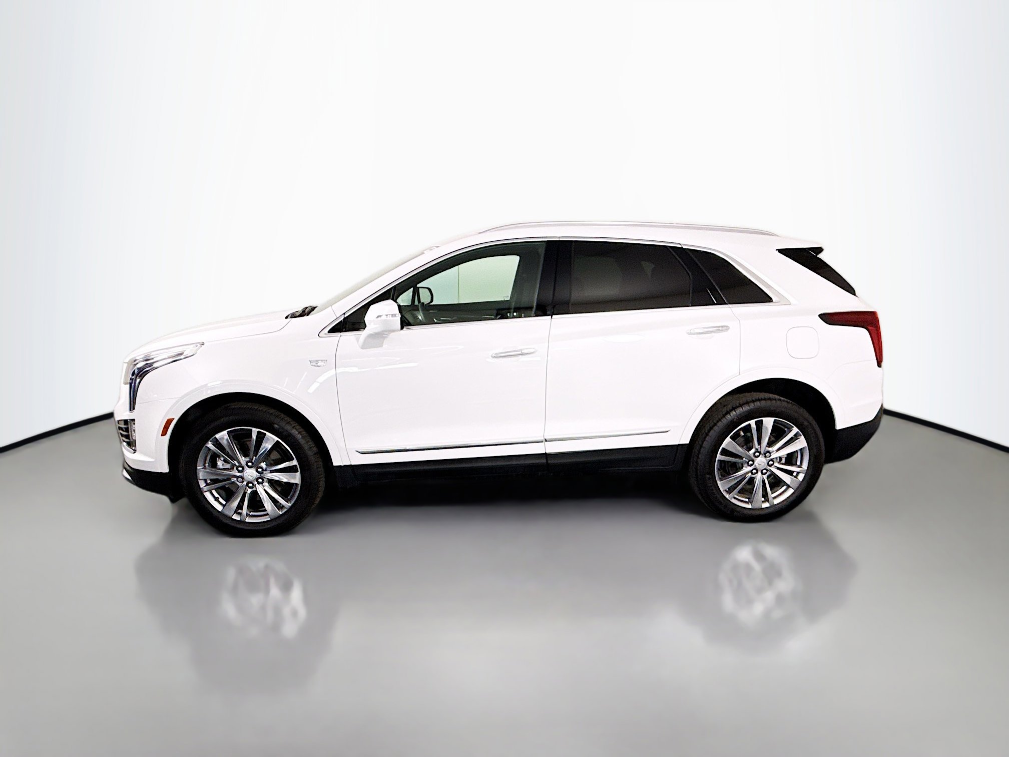 Used 2024 Cadillac XT5 Premium Luxury image 6
