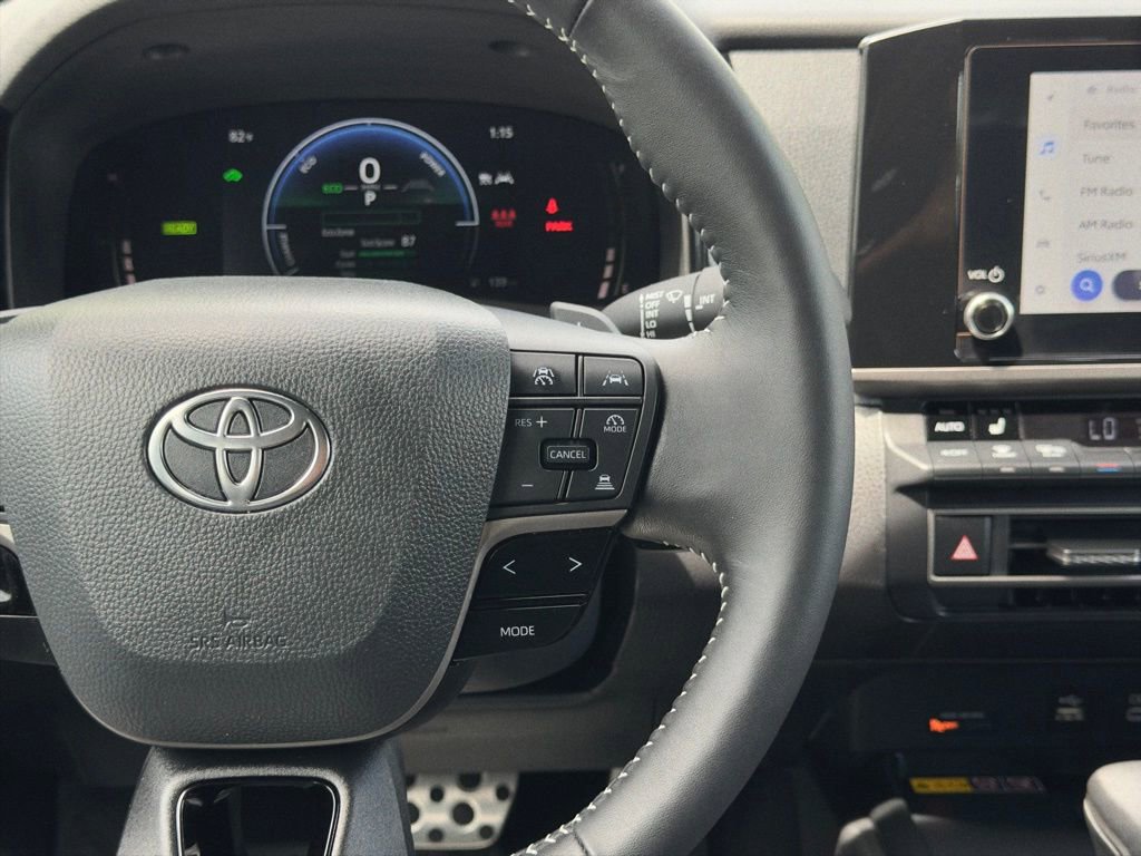 Used 2025 Toyota Camry SE w/ Convenience Package AWD/4WD image 7