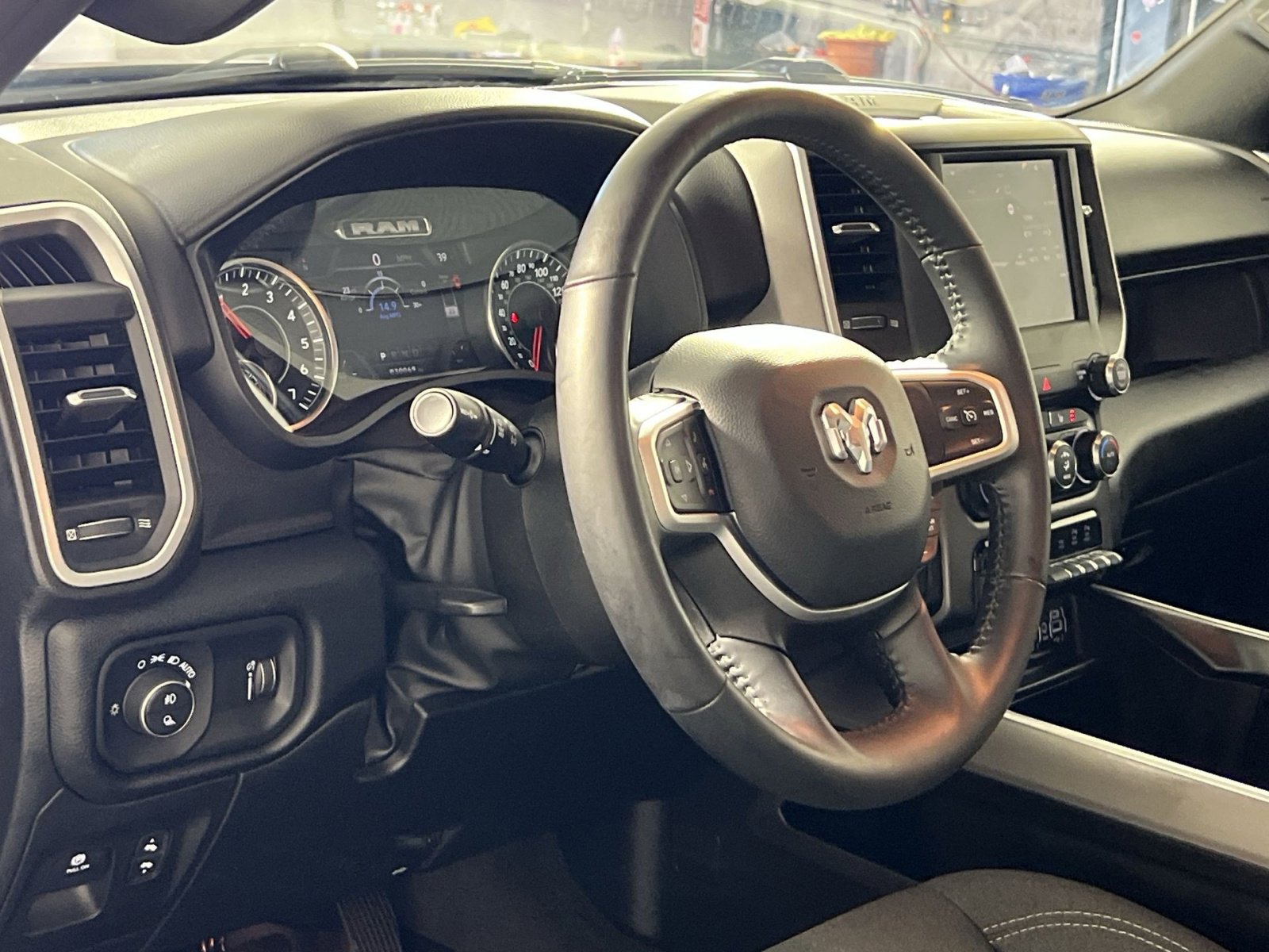 Used 2022 RAM 1500 Big Horn AWD/4WD image 17