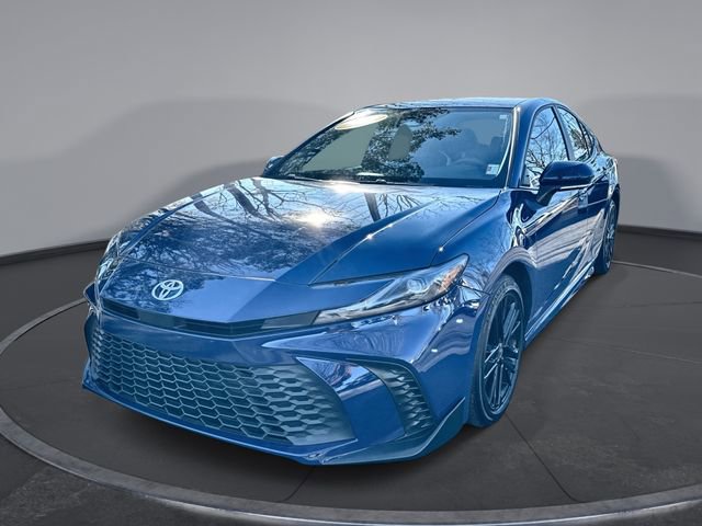 Used 2025 Toyota Camry SE image 1
