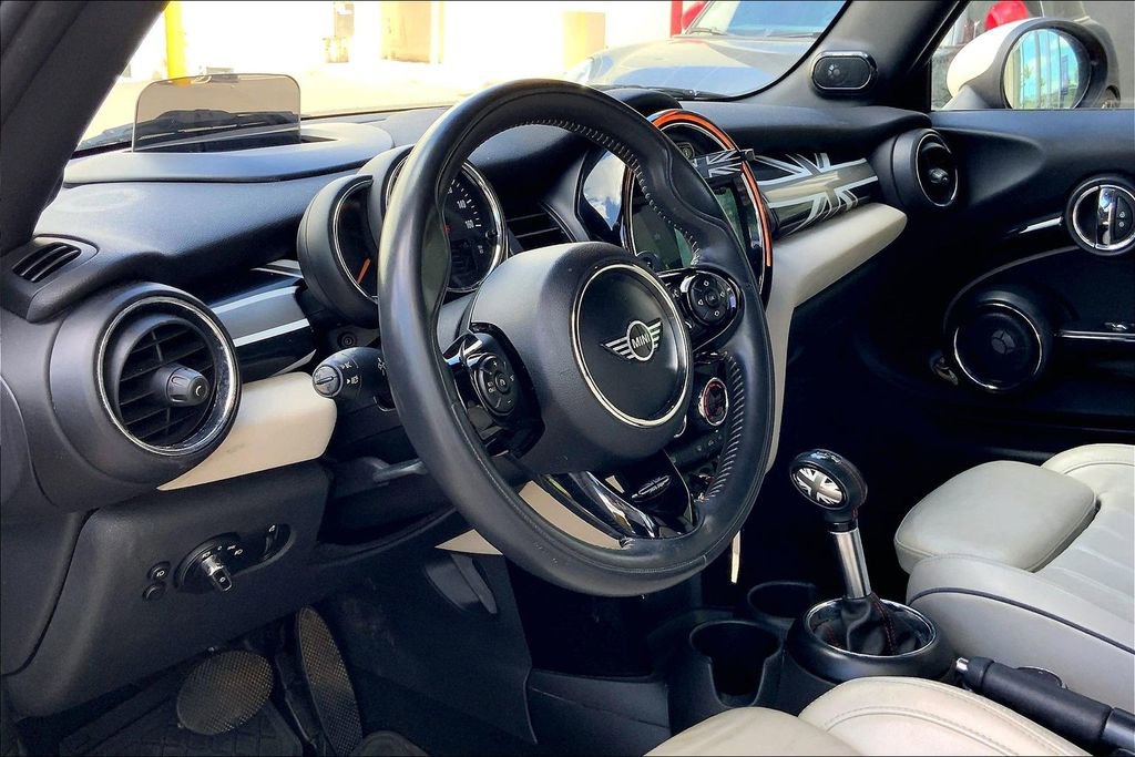 Used 2019 MINI Cooper S FWD image 10