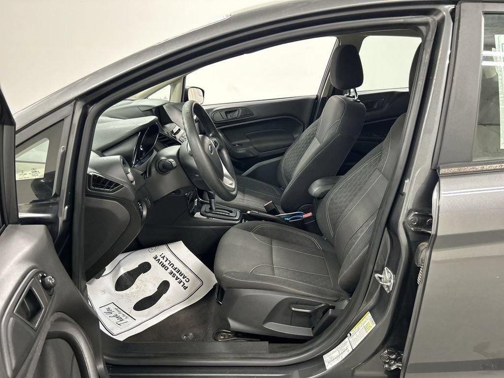 Used 2019 Ford Fiesta SE w/ Equipment Group 201A FWD image 9
