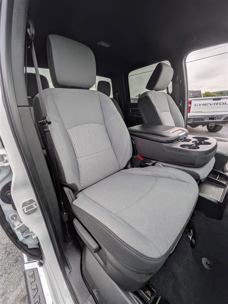 Used 2024 RAM 2500 Big Horn image 21