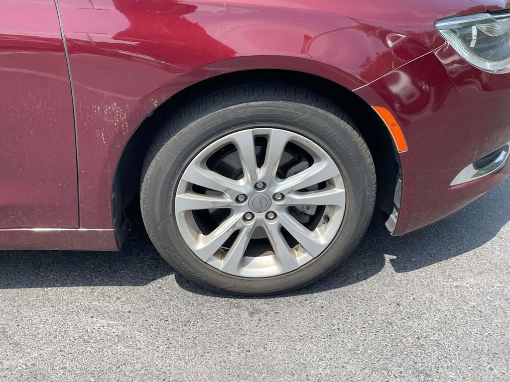 Used 2016 Chrysler 200 Limited w/ Anniversary Edition FWD image 25