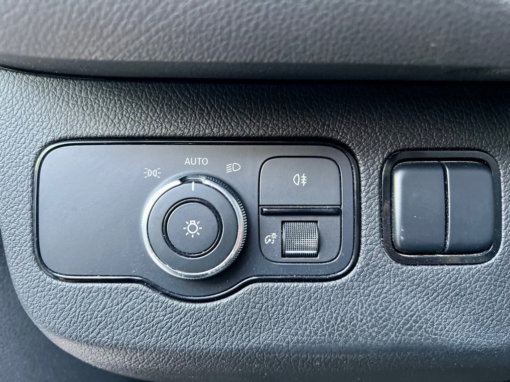 Used 2019 Freightliner Sprinter 2500 image 37