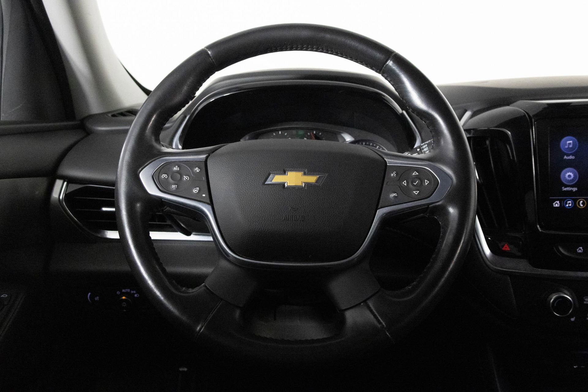 Used 2021 Chevrolet Traverse LT image 25