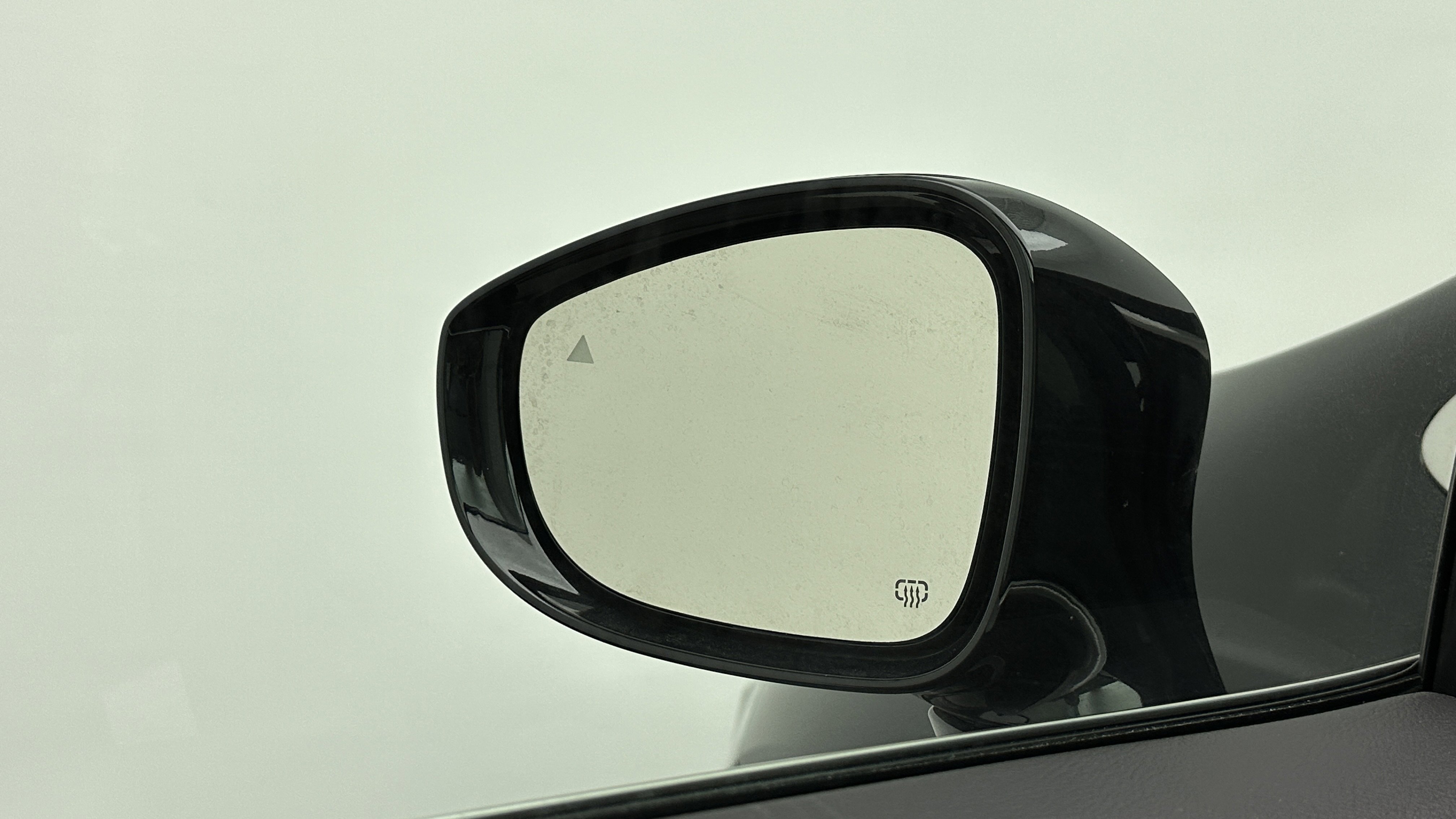 Used 2025 Chrysler Pacifica Select image 14