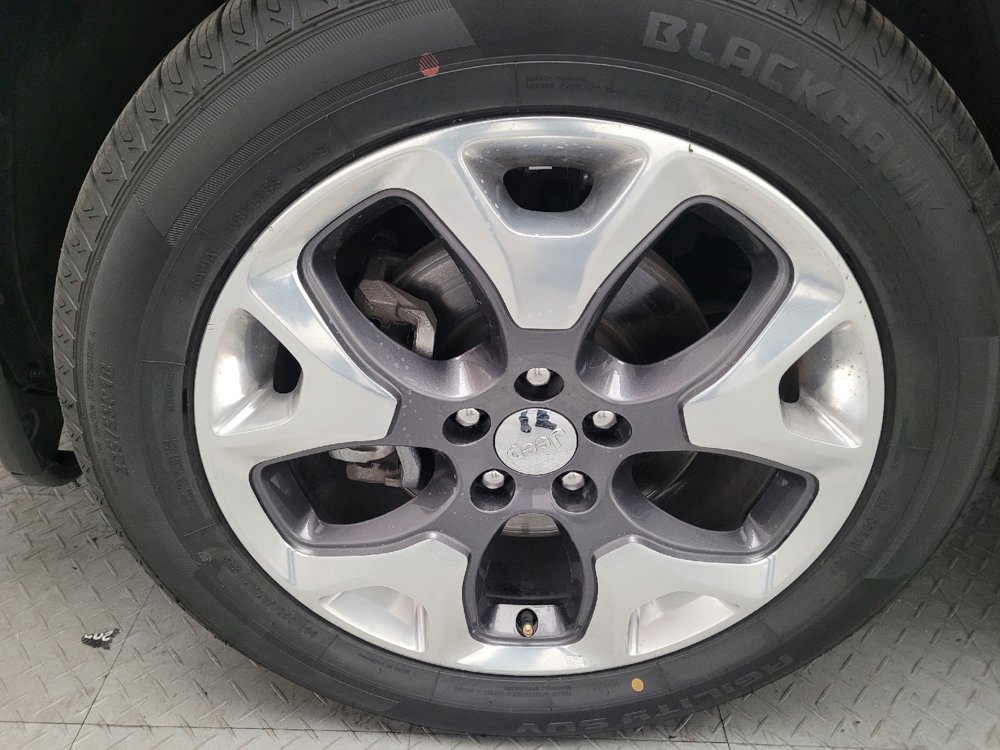 Used 2019 Jeep Compass Limited image 31