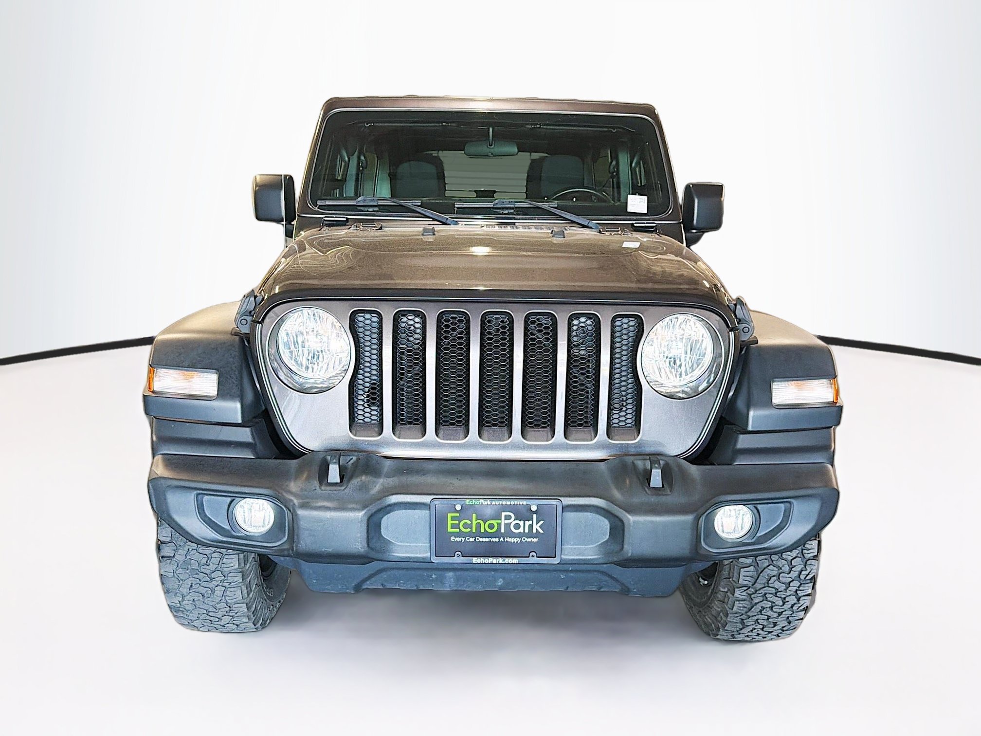 Used 2018 Jeep Wrangler Unlimited Sport S AWD/4WD image 2
