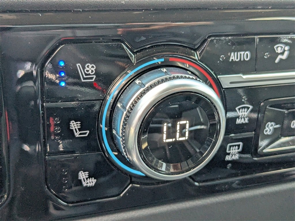 Used 2022 GMC Sierra 1500 SLT w/ SLT Premium Plus Package image 29