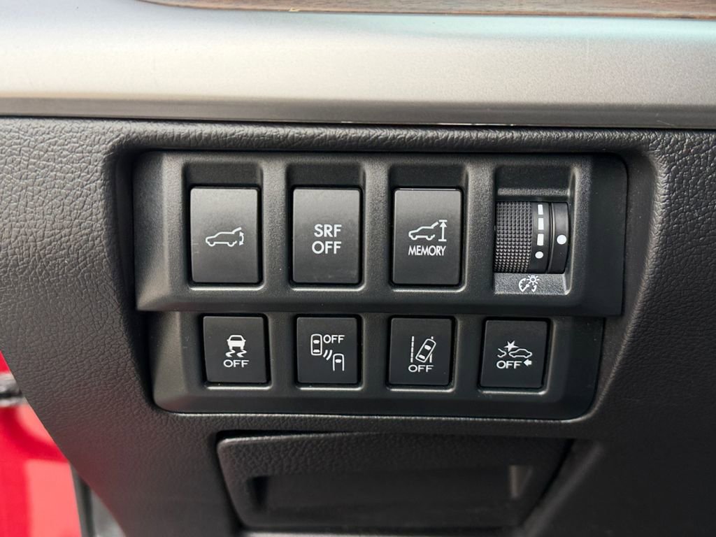 Used 2017 Subaru Outback 3.6R Limited image 29