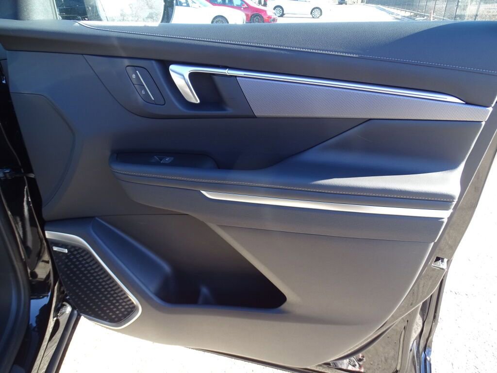 New 2025 Buick Enclave Sport Touring w/ Super Cruise Package image 7