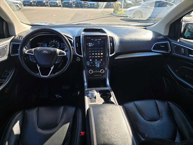Used 2022 Ford Edge Titanium image 20