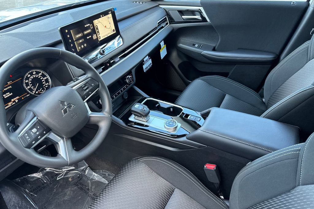 New 2026 Mitsubishi Outlander ES AWD/4WD image 10