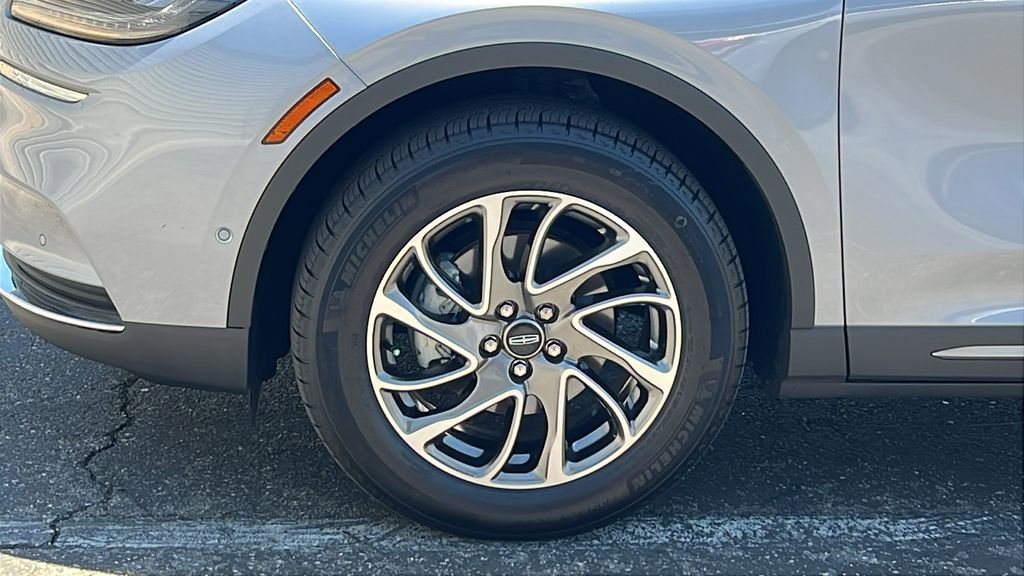 Certified 2022 Lincoln Corsair FWD w/ Equipment Group 101A image 8