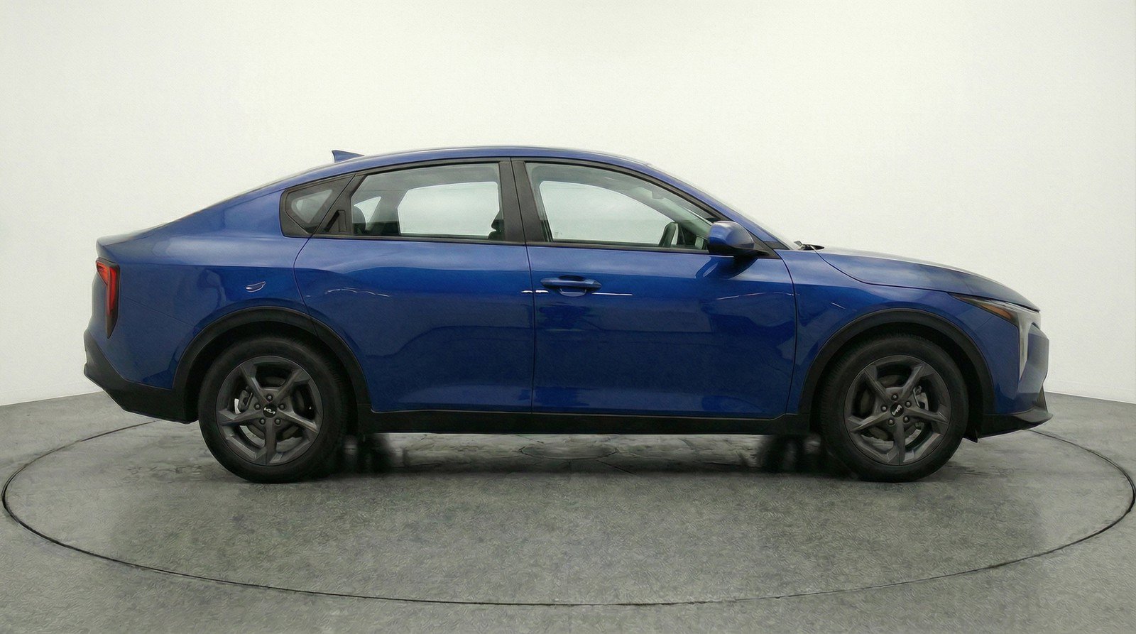 Used 2025 Kia K4 FWD image 11