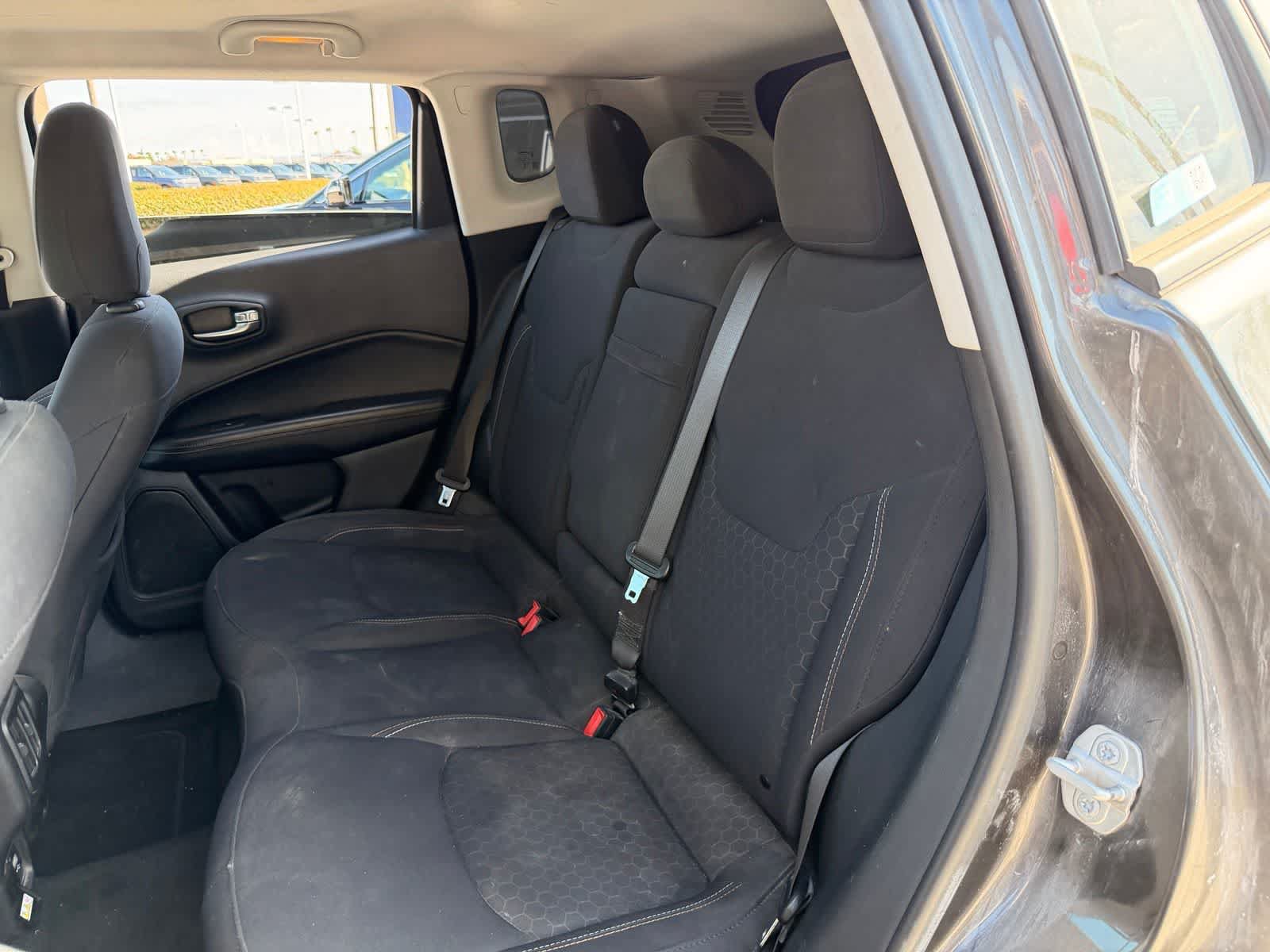 Used 2019 Jeep Compass Sport FWD image 10