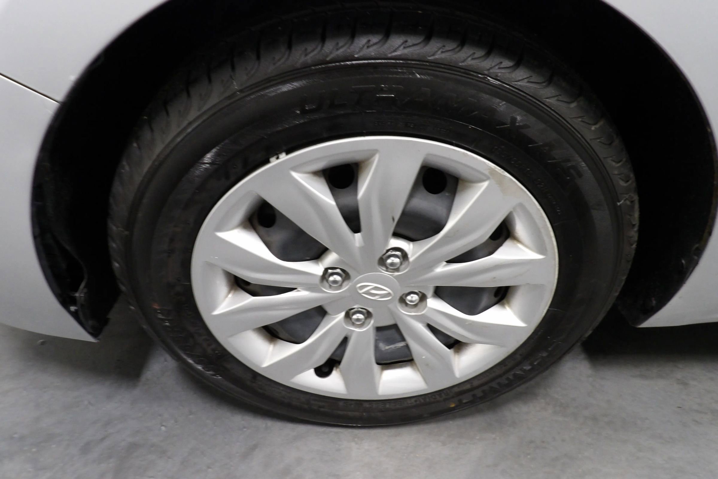 Used 2020 Hyundai Accent SE FWD image 18