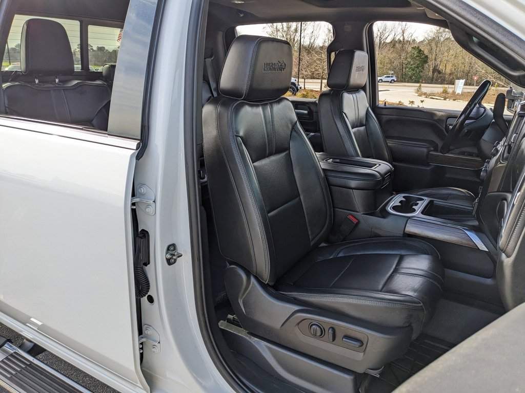Used 2022 Chevrolet Silverado 2500 High Country w/ Safety Package II image 51