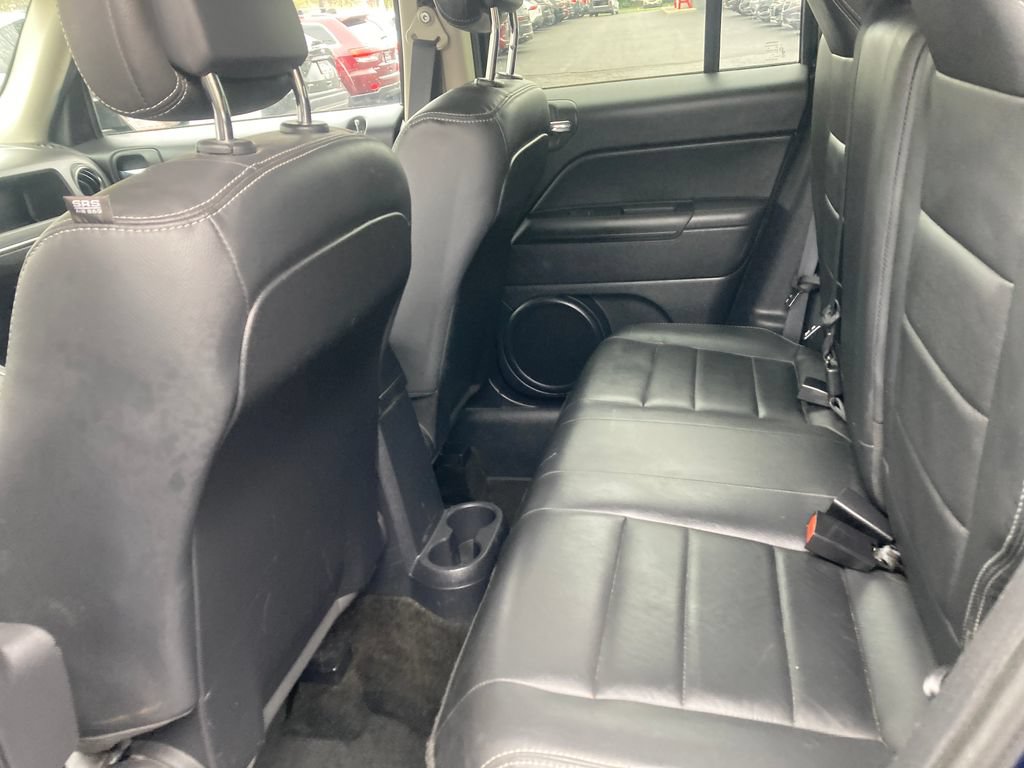 Used 2015 Jeep Patriot High Altitude AWD/4WD image 32