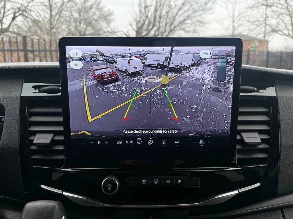 Used 2023 Ford Transit 350 XLT image 18