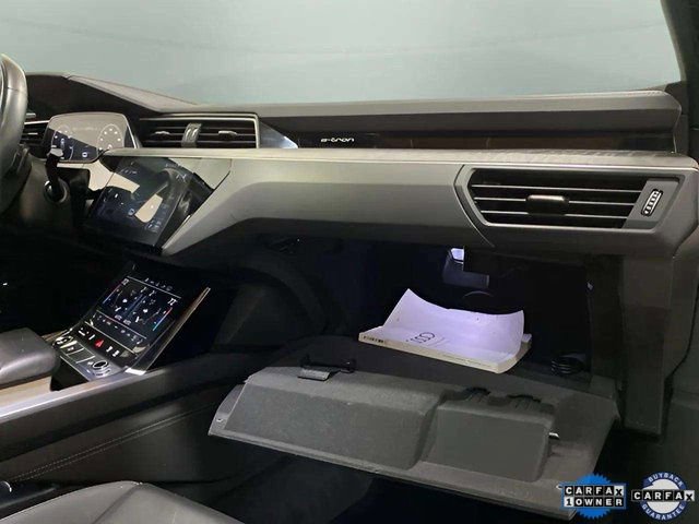 Used 2024 Audi Q8 e-tron Premium Plus image 89