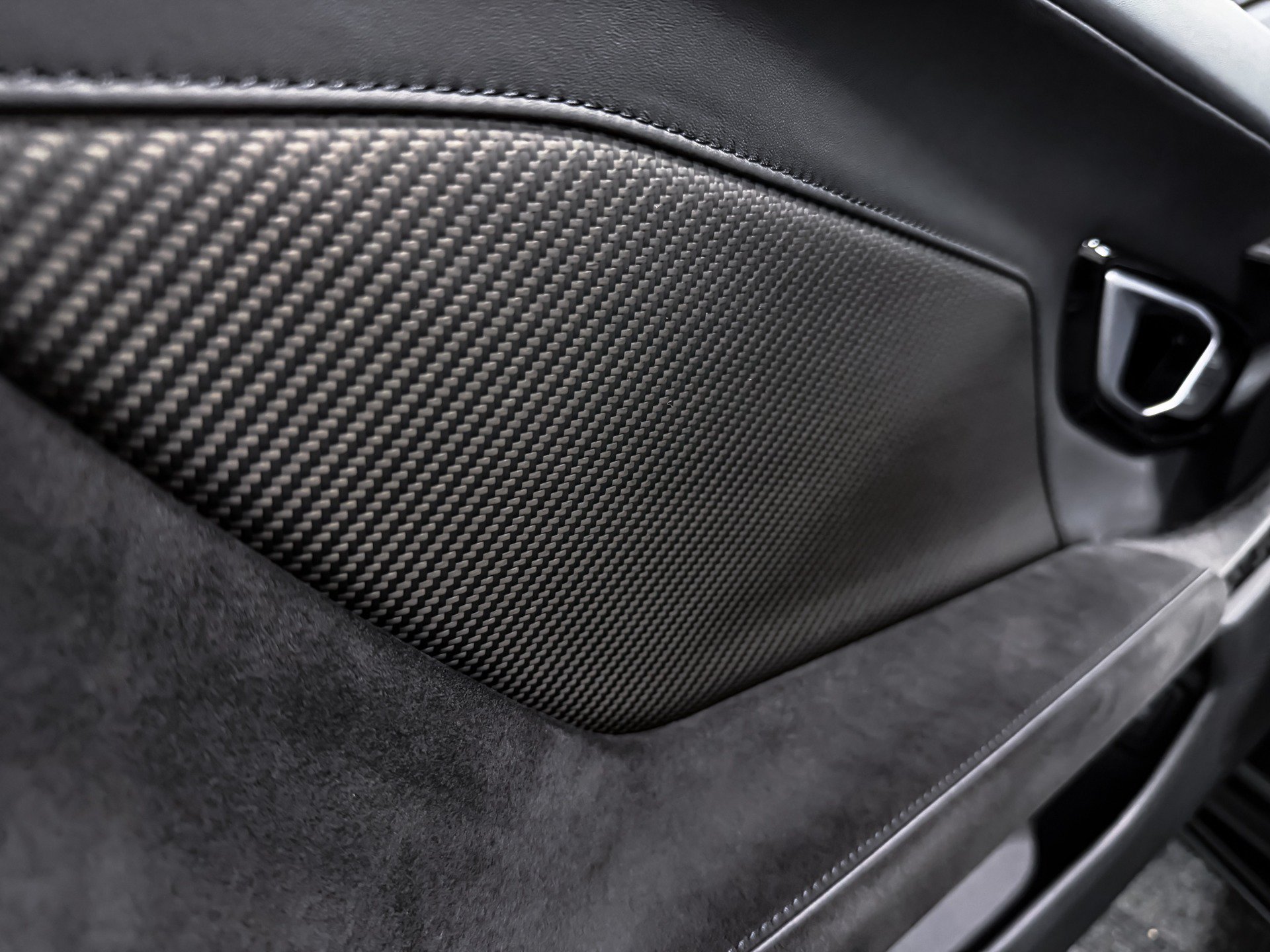 Used 2021 Lamborghini Huracan EVO RWD image 11