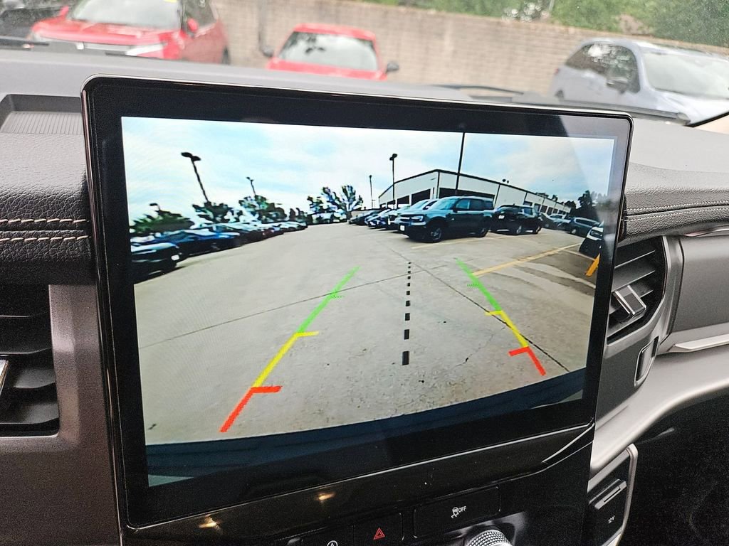 Used 2024 Ford Expedition Max XLT image 22