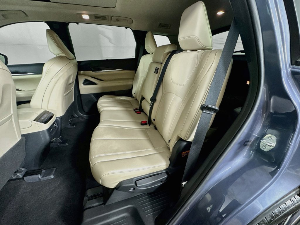 Certified 2023 INFINITI QX60 Sensory w/ Cargo Package AWD/4WD image 33