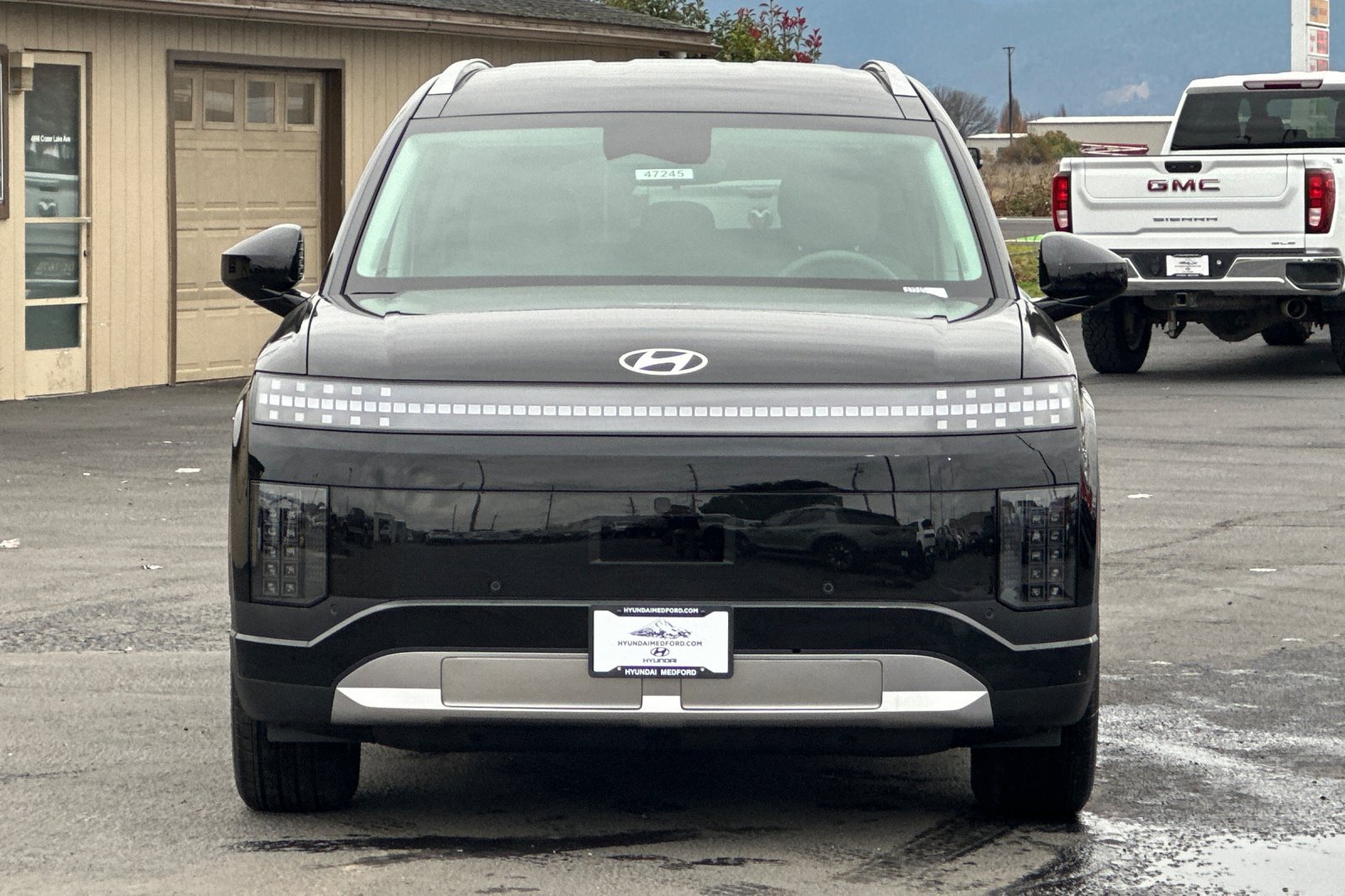 New 2026 Hyundai Ioniq 9 SE AWD/4WD image 9