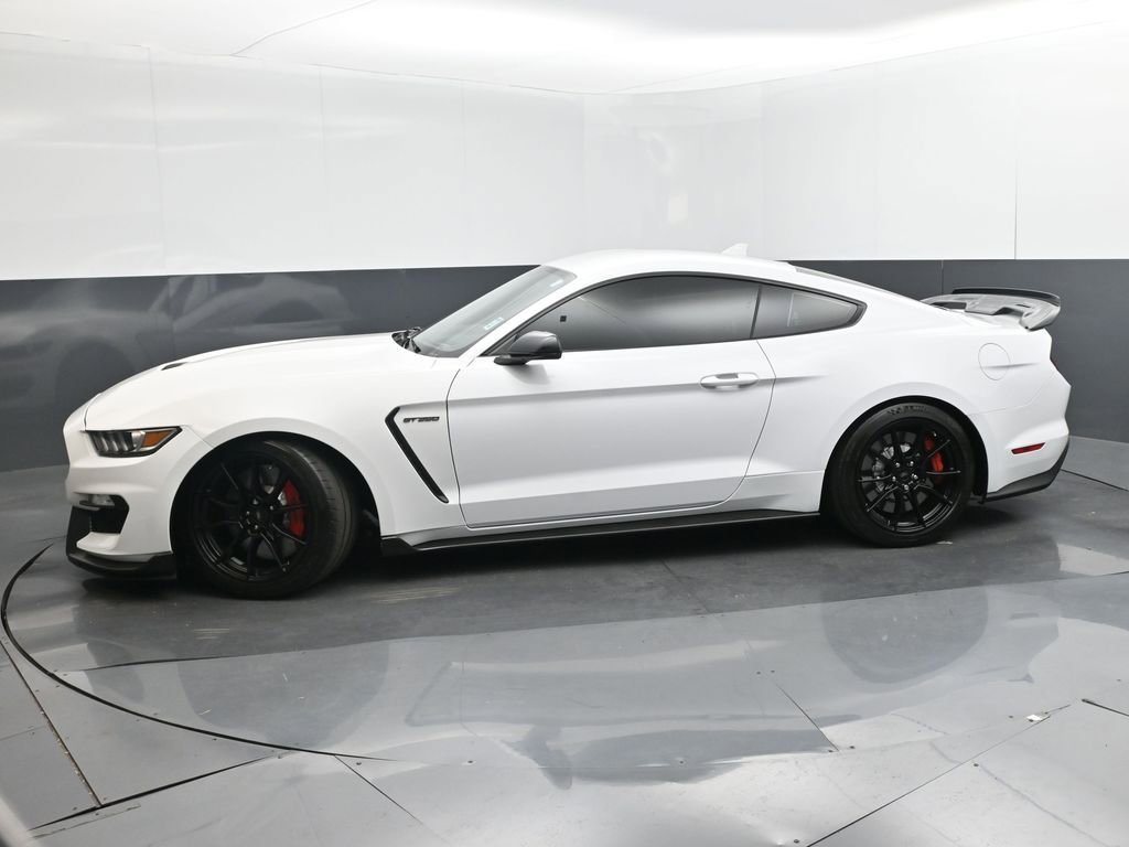 Used 2020 Ford Mustang Shelby GT350 w/ Technology Package image 2