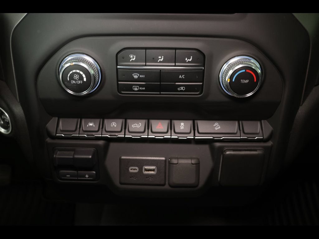 Used 2025 Chevrolet TrailBlazer LT FWD image 30