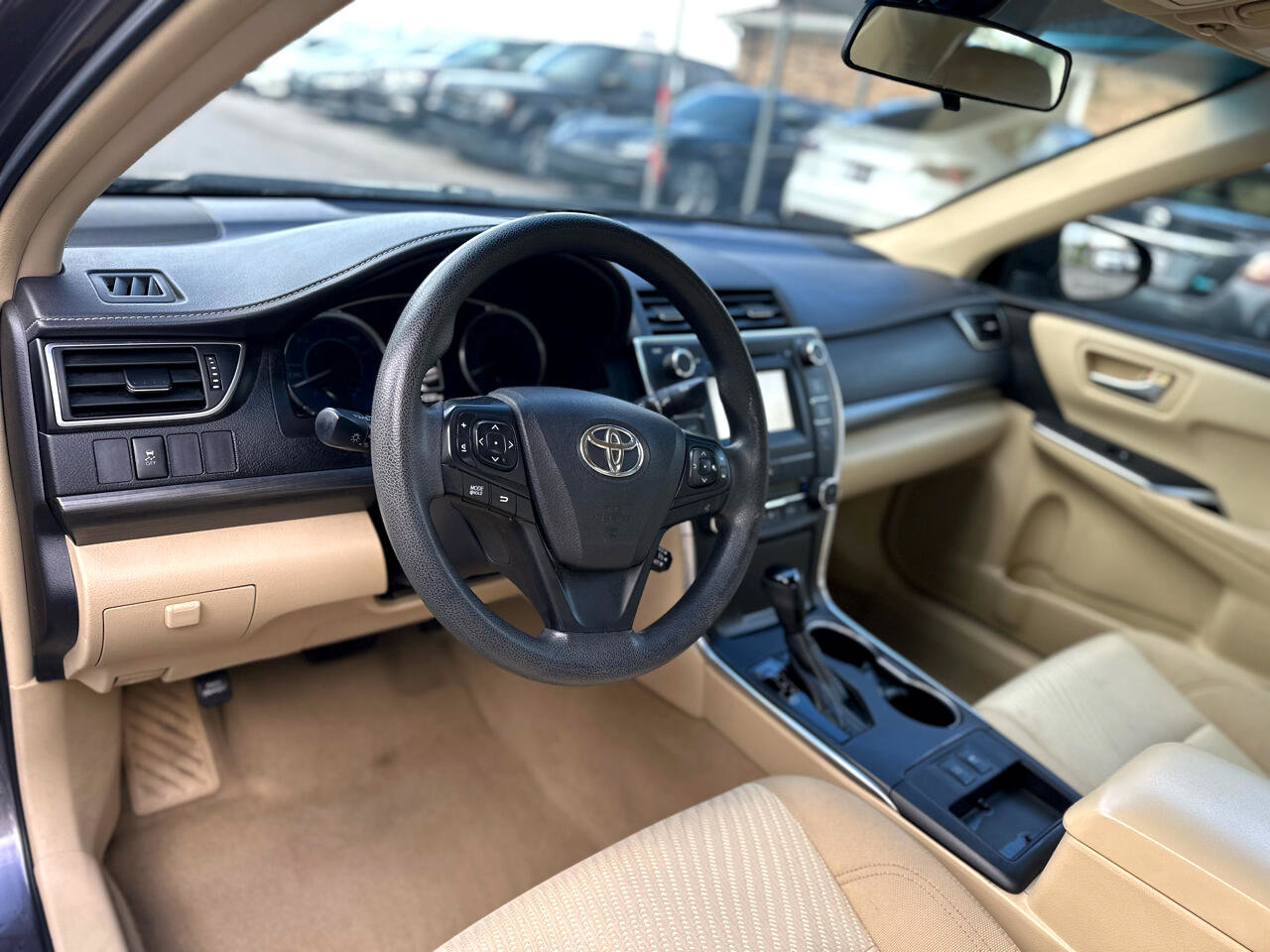 Used 2015 Toyota Camry LE image 13