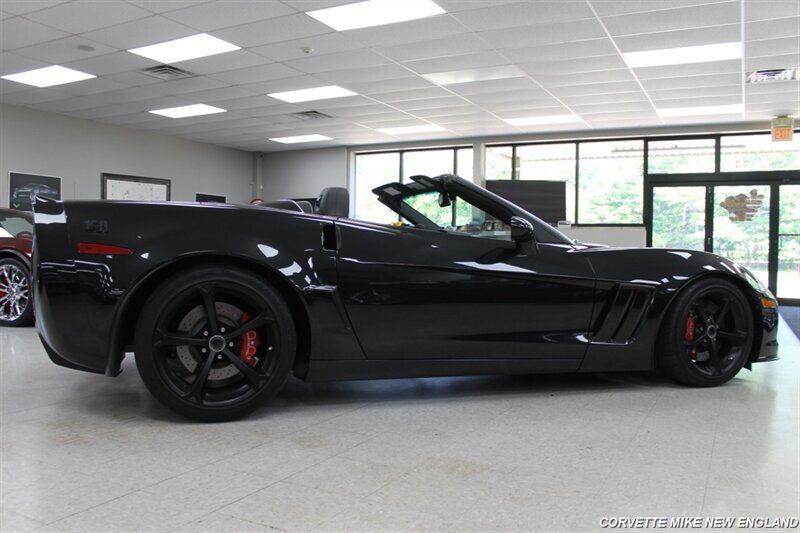 Used 2012 Chevrolet Corvette Grand Sport w/ 3LT Preferred Equipment Group RWD image 33