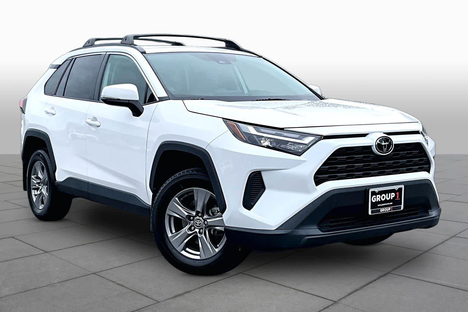 Used 2023 Toyota RAV4 XLE w/ Convenience Package FWD image 3