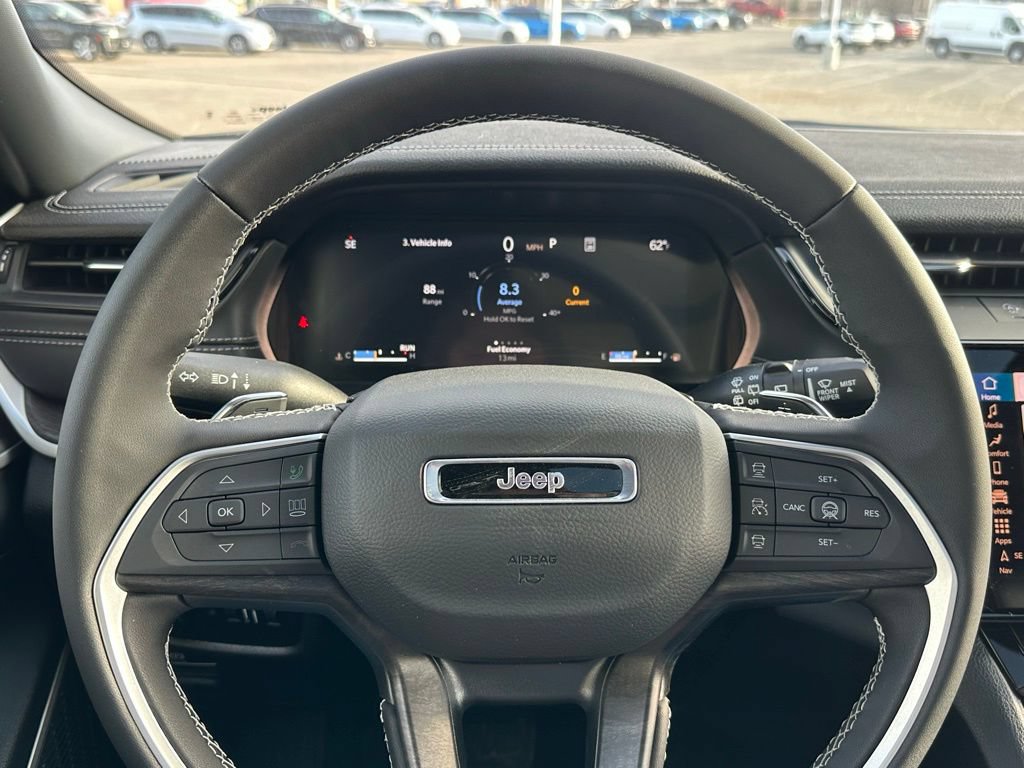 New 2026 Jeep Grand Cherokee Limited w/ Limited Altitude Package AWD/4WD image 26