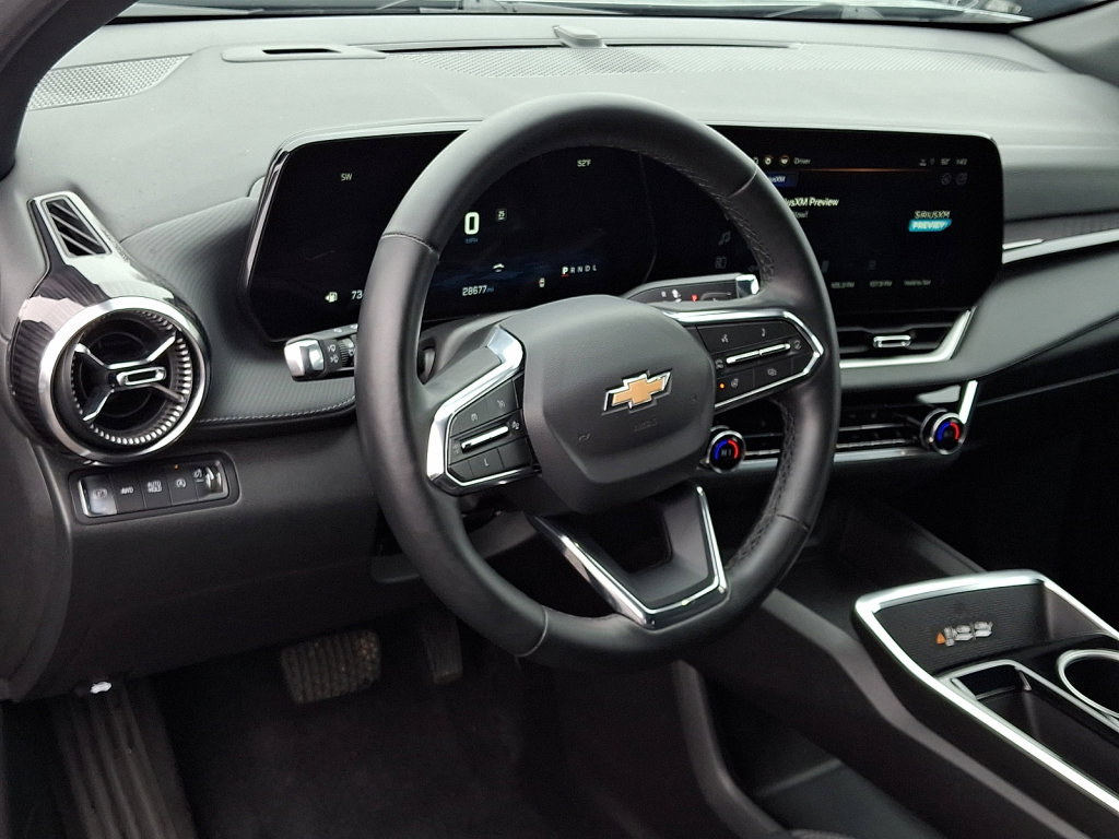 Used 2025 Chevrolet Equinox LT w/ Convenience Package II image 25